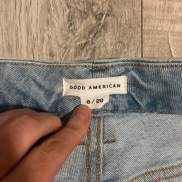 Good American Good Classic Split Hem Stretch Skinny Jeans - Picture 8 of 15